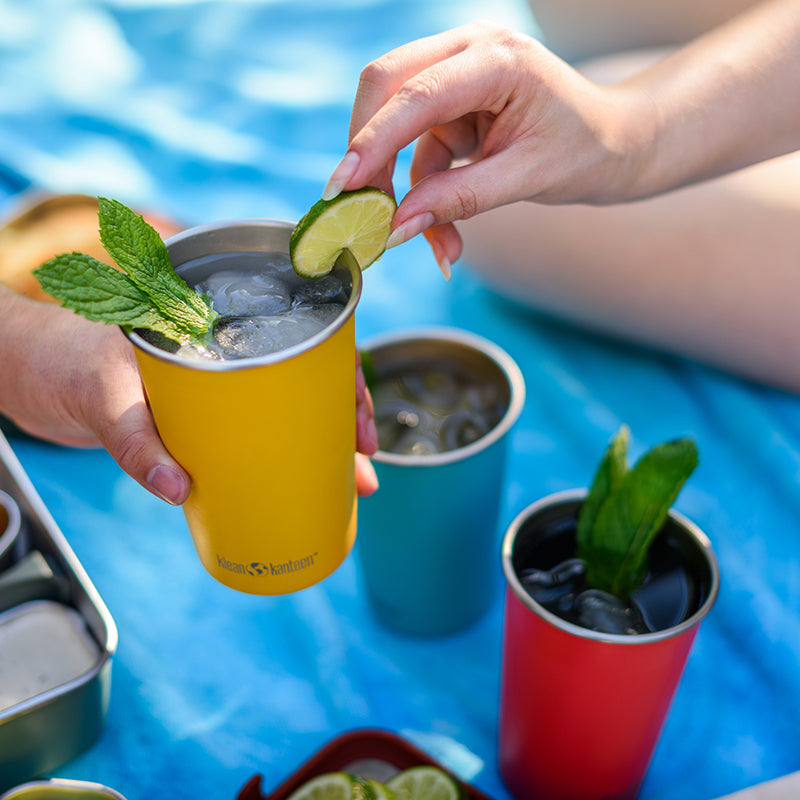 bring-your-own-party-kit-pints-and-tumblers-r0 16oz_pint_cup_colors_cocktails_blanket_square.jpg