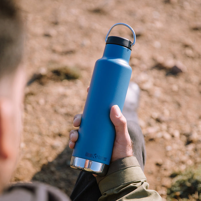 classic-loop-cap-n6 K20VCNPPL-RT-bottle_loop_cap_blue_lifestyle.jpg