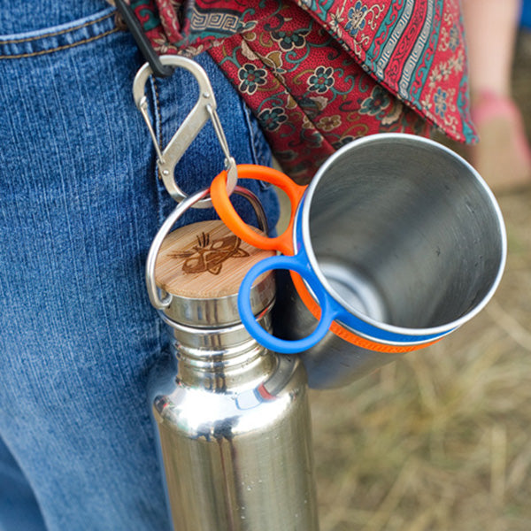 steel-s-biner-3-f0 carabiner_steel_clip_bottle_lifestyle_f9a2dad1-cd06-4894-b3ff-13476b2b5a87.jpg