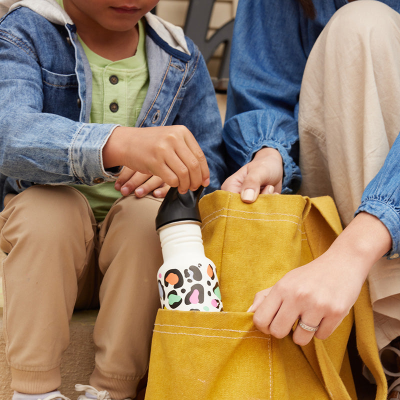 12oz-kid-s-classic-with-flip-seal-sport-cap-m0 kid_sport_flip_seal_12oz_bag_pull_square.jpg