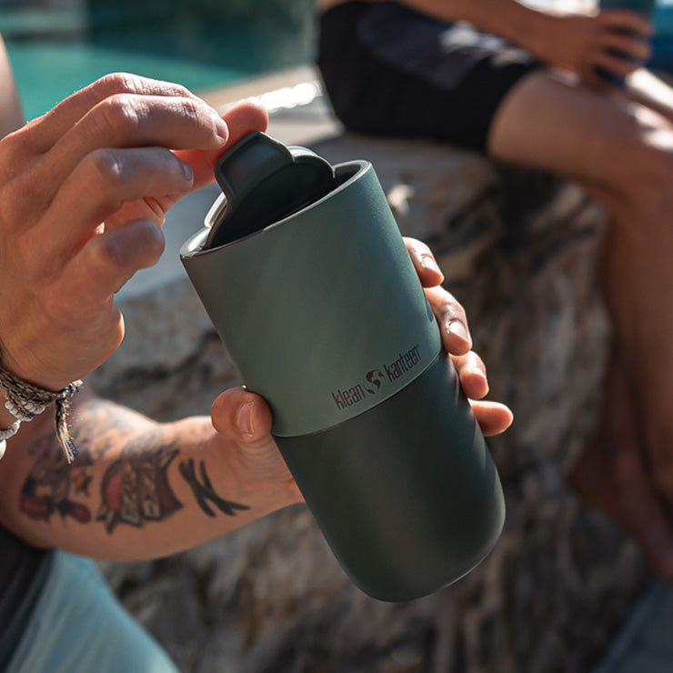 flip-lid-j9 rise_flip_lid_small_tumbler_open.jpg