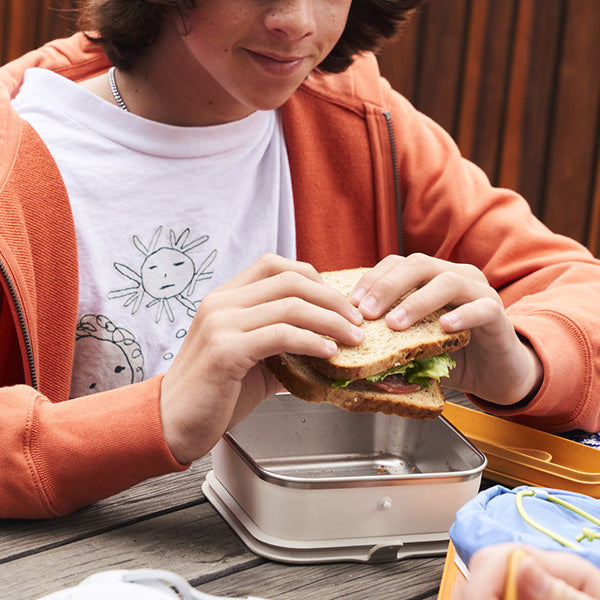 23oz-rise-food-box-lunch-n8 rise_food_lunch_box_lunch_kid_sandwich_square.jpg