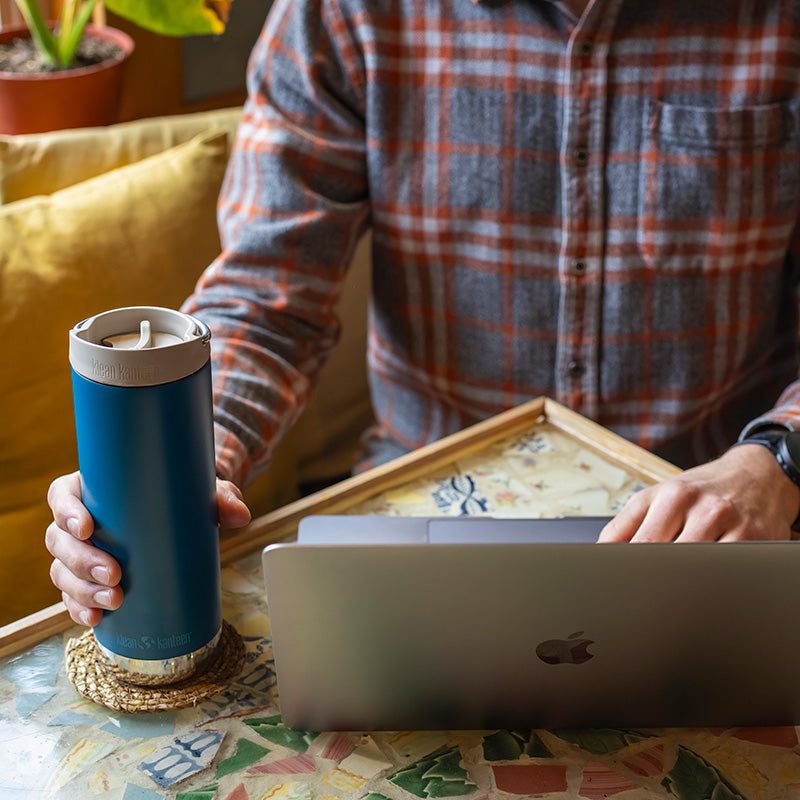 16oz-tkwide-with-cafe-cap-m2 tkwide_16oz_cafe_corsair_cafe_laptop_square.jpg