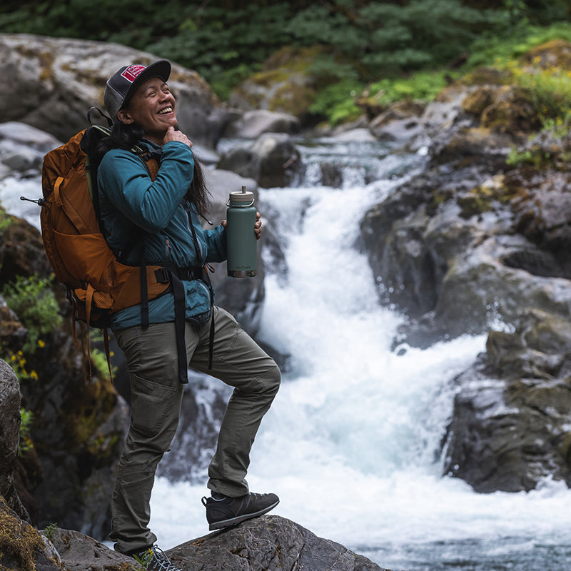 32oz-tkwide-with-twist-cap-j8 tkwide_32oz_insulated_bottle_twist_backpack_river_guy_square.jpg