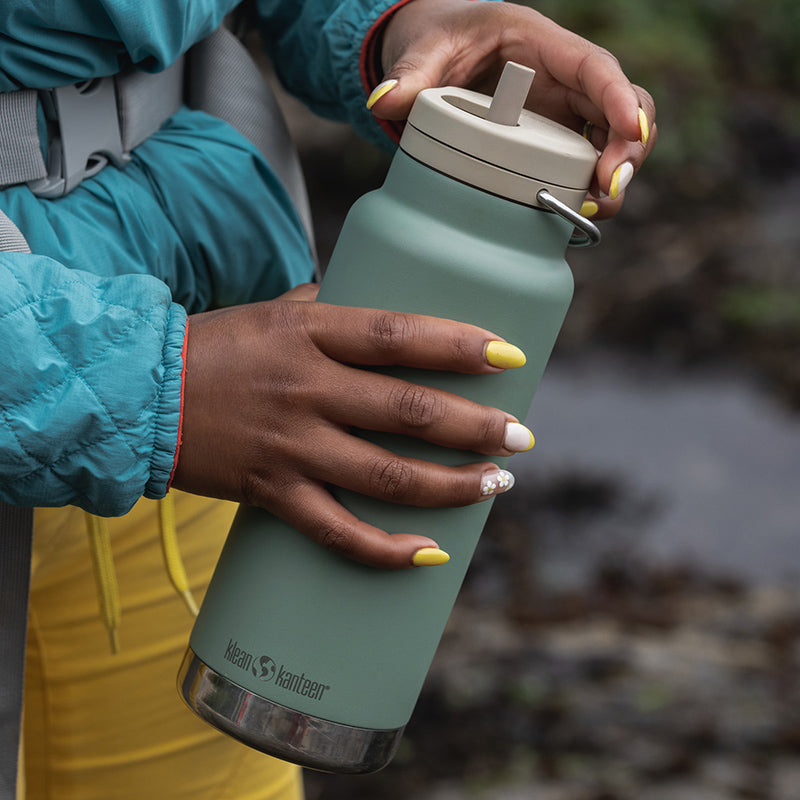 32oz-tkwide-made-to-do-more-bundle-z8 tkwide_32oz_insulated_bottle_twist_closeup_seapsray_hand_square.jpg